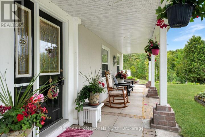 Property Photo:  14609 Highway 118  ON K0M 1S0 