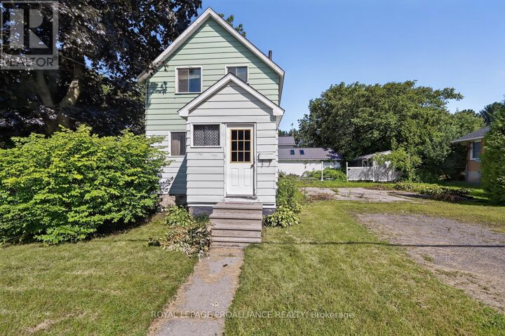 300 Park Street East — photo 1