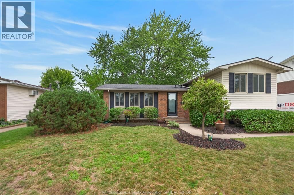Property Photo: 10650 Atwater Crescent ON N8R 1N6