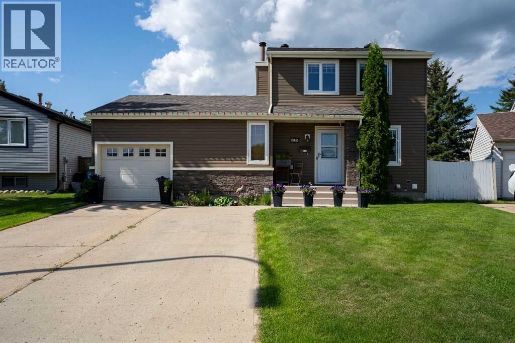Property Photo:  108 Norbasca Bay  AB T9H 4T6 