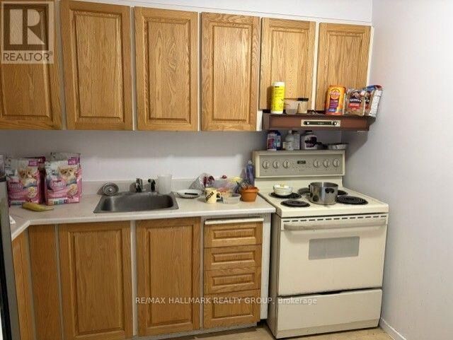 Property Photo: 20 Chesterton Drive 419 ON K2E 6Z7