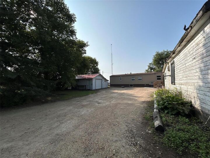 Property Photo: 43078 Mile 82N Road MB R0E 0C0
