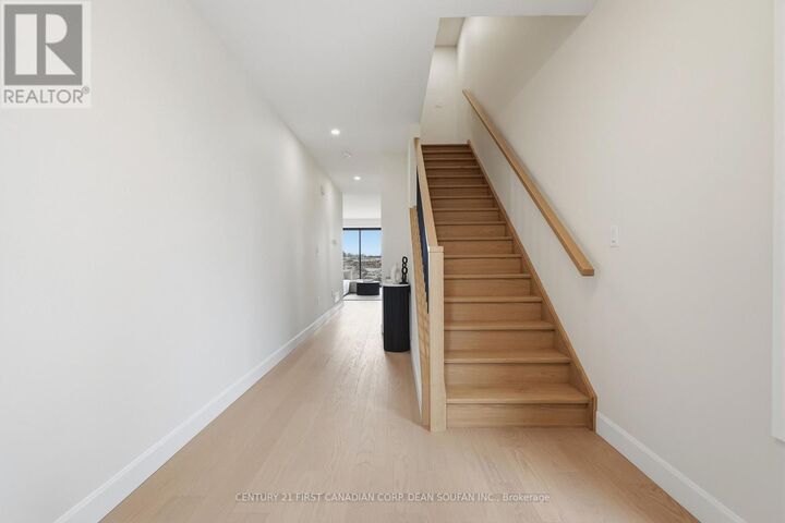 Property Photo:  2308 Darwin Crescent  ON N6P 0J6 