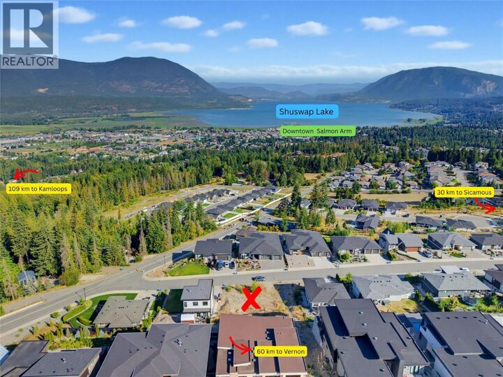 Property Photo:  1040 17 Avenue Southeast  BC V1E 2C9 