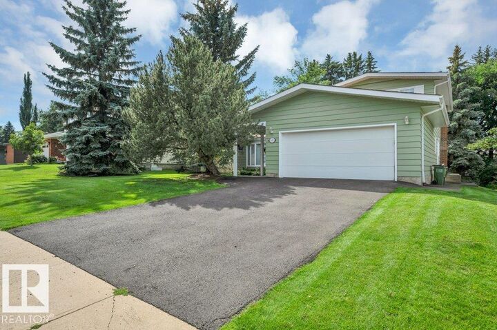 Property Photo:  5620 151 Street NW  AB T6H 4X4 
