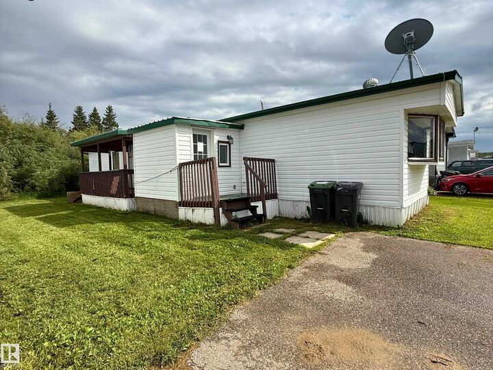 Property Photo:  #86 4405 50 Avenue  AB T9M 1Z3 