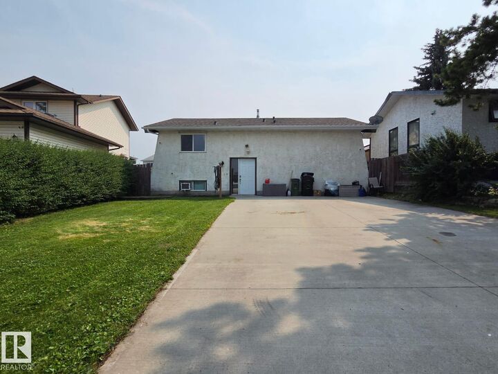 Property Photo:  3511 28 Avenue NW  AB T6L 3Y5 