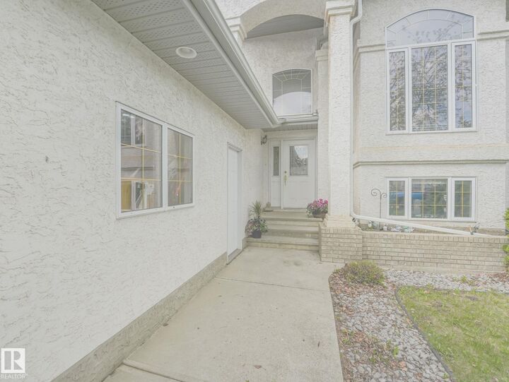 Property Photo:  153 Kulawy Drive NW  AB T6L 6Y9 