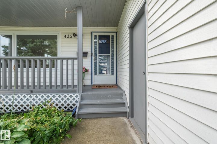 Property Photo:  435 Ormsby Road NW  AB T5T 5S5 