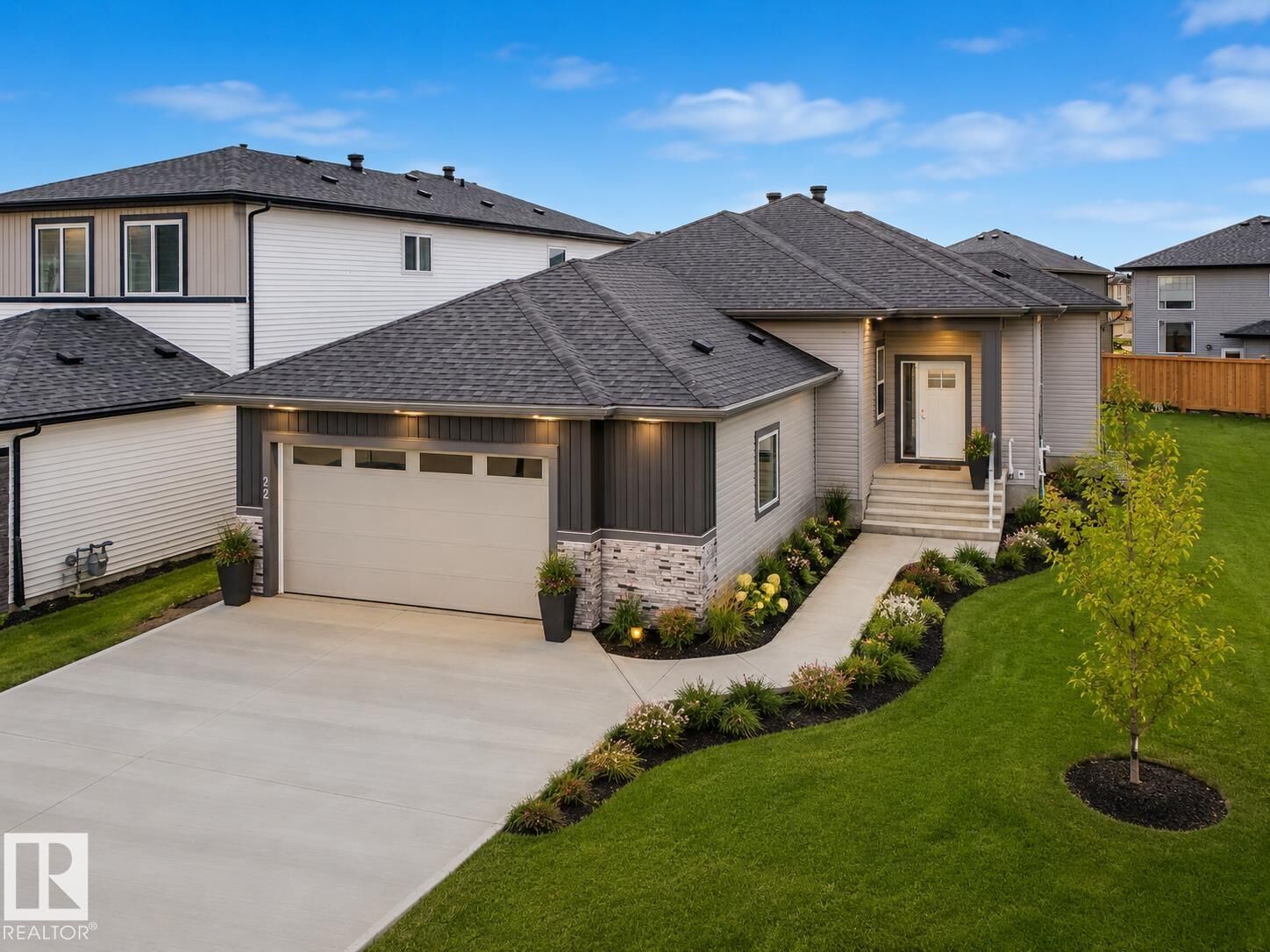 Property Photo: 22 Dalquist Bay AB T9E 1N7