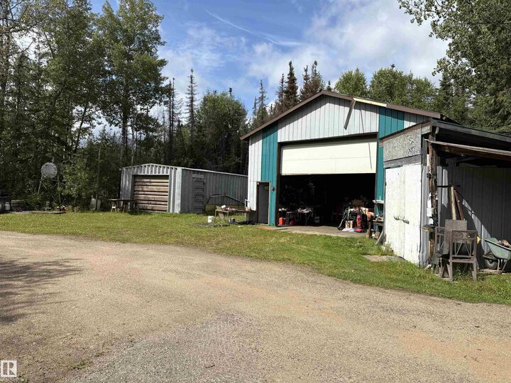 Property Photo:  19302 Twp Rd 631B  AB T0A 0M0 