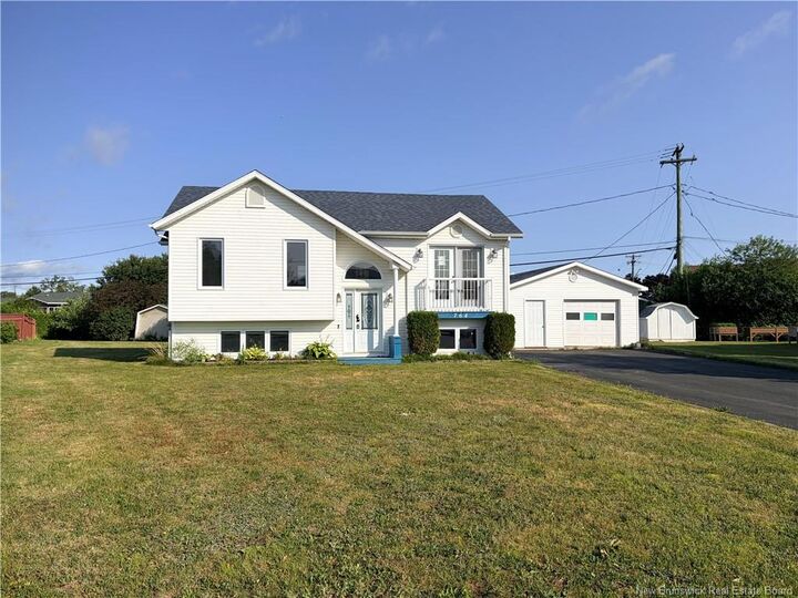 764 Rue Champlain Street — photo 1