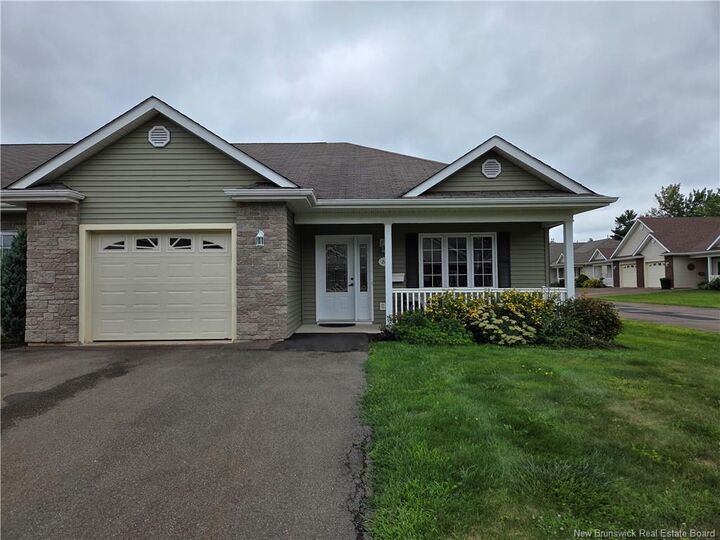 26 Adelie Lane — photo 1