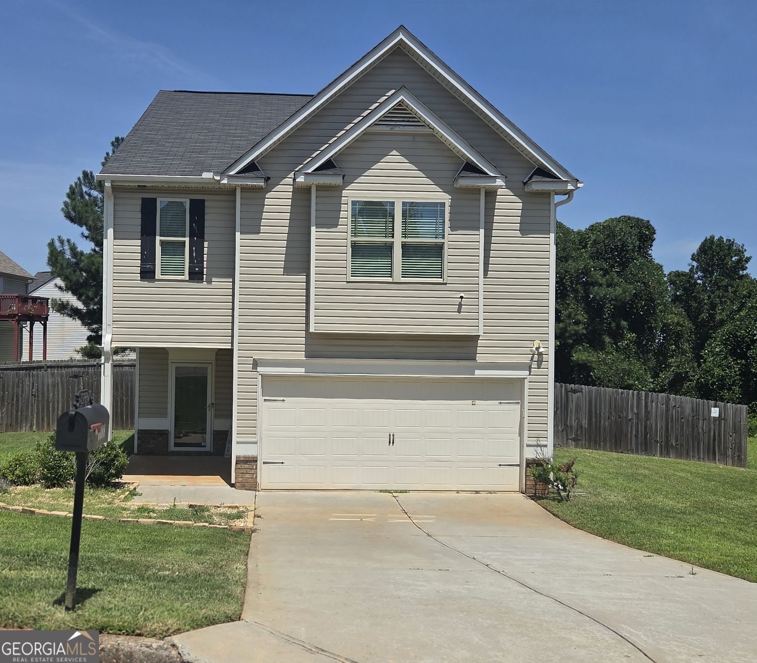 Property Photo: 7088 Creeksong Drive GA 30134