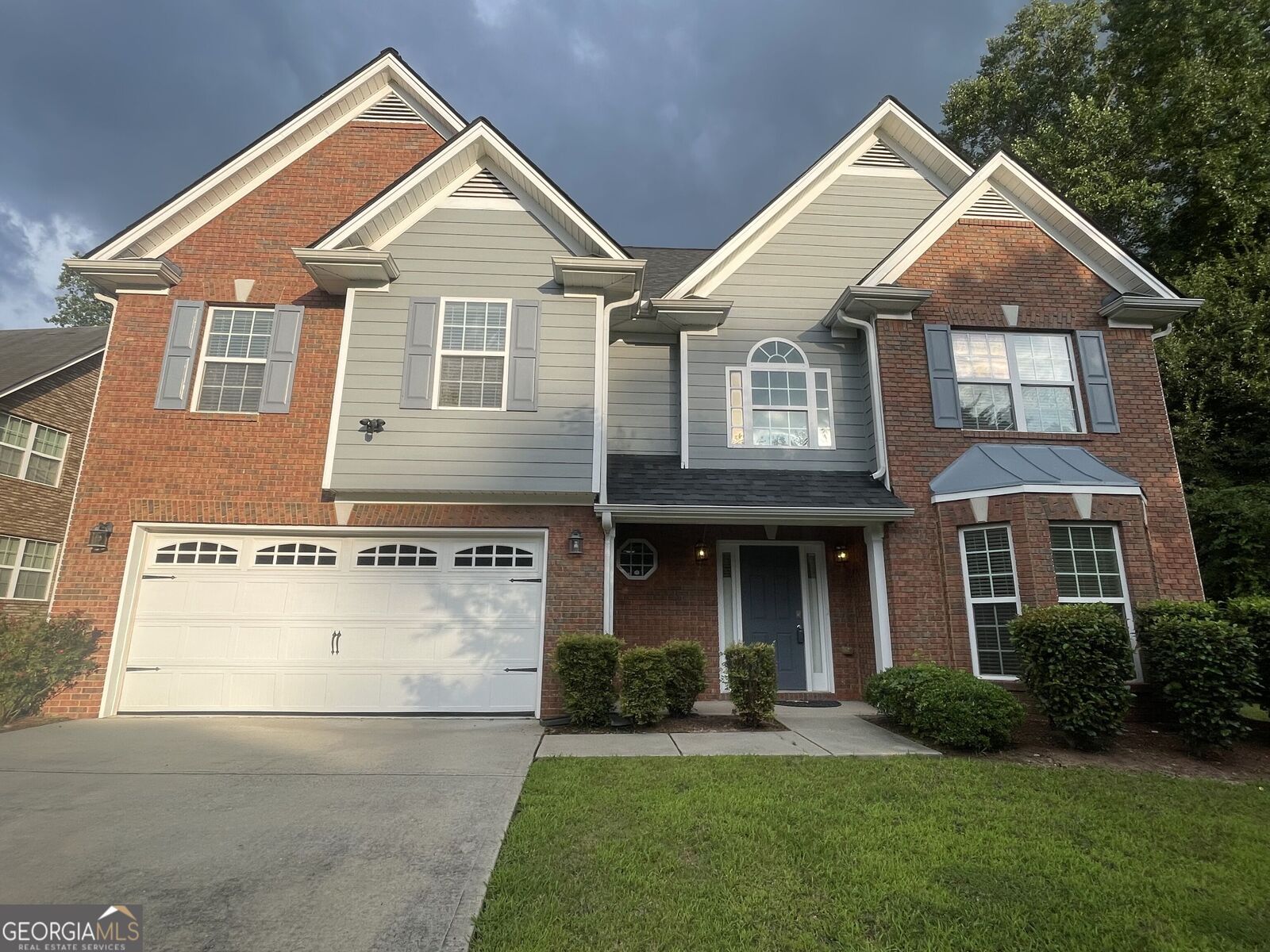 Property Photo: 927 Park Hollow Way GA 30043