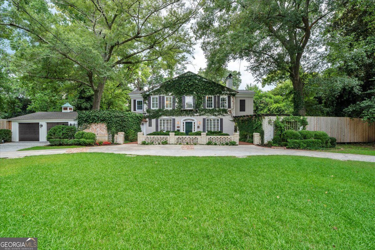 Property Photo:  3860 Ridge Avenue  GA 31204 