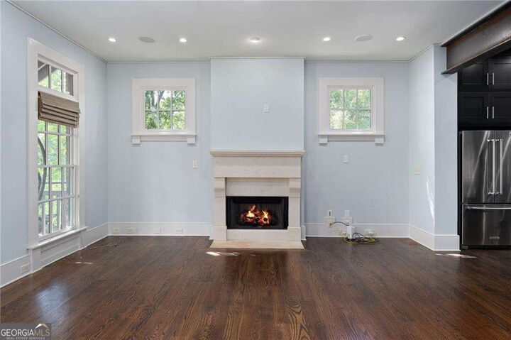 Property Photo:  890 Glenwood Park Drive SE  GA 30316 