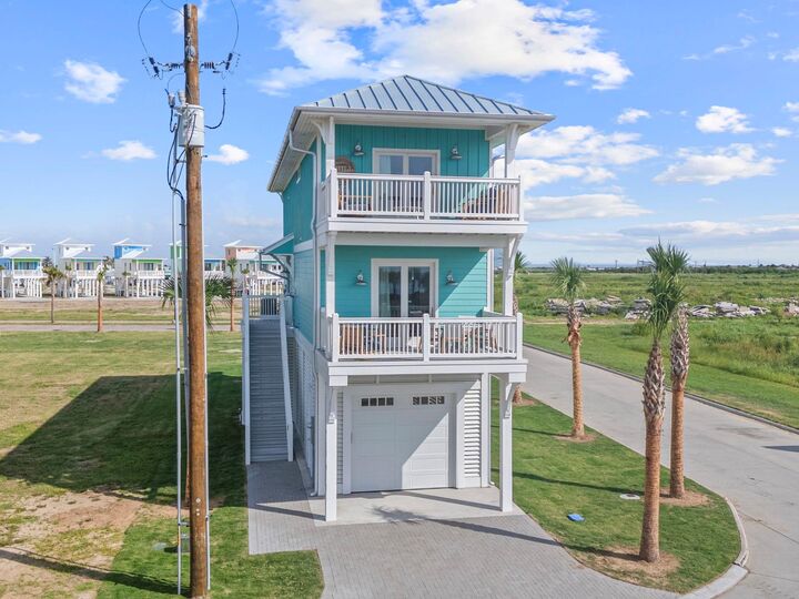 Property Photo:  665 Seaside Drive  TX 77650 