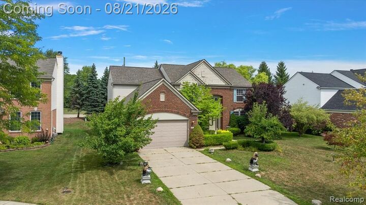 Property Photo:  34827 Fontana Drive  MI 48312 5732 