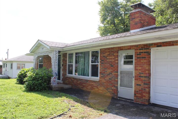 Property Photo: 109 Atlantic Street IL 62269