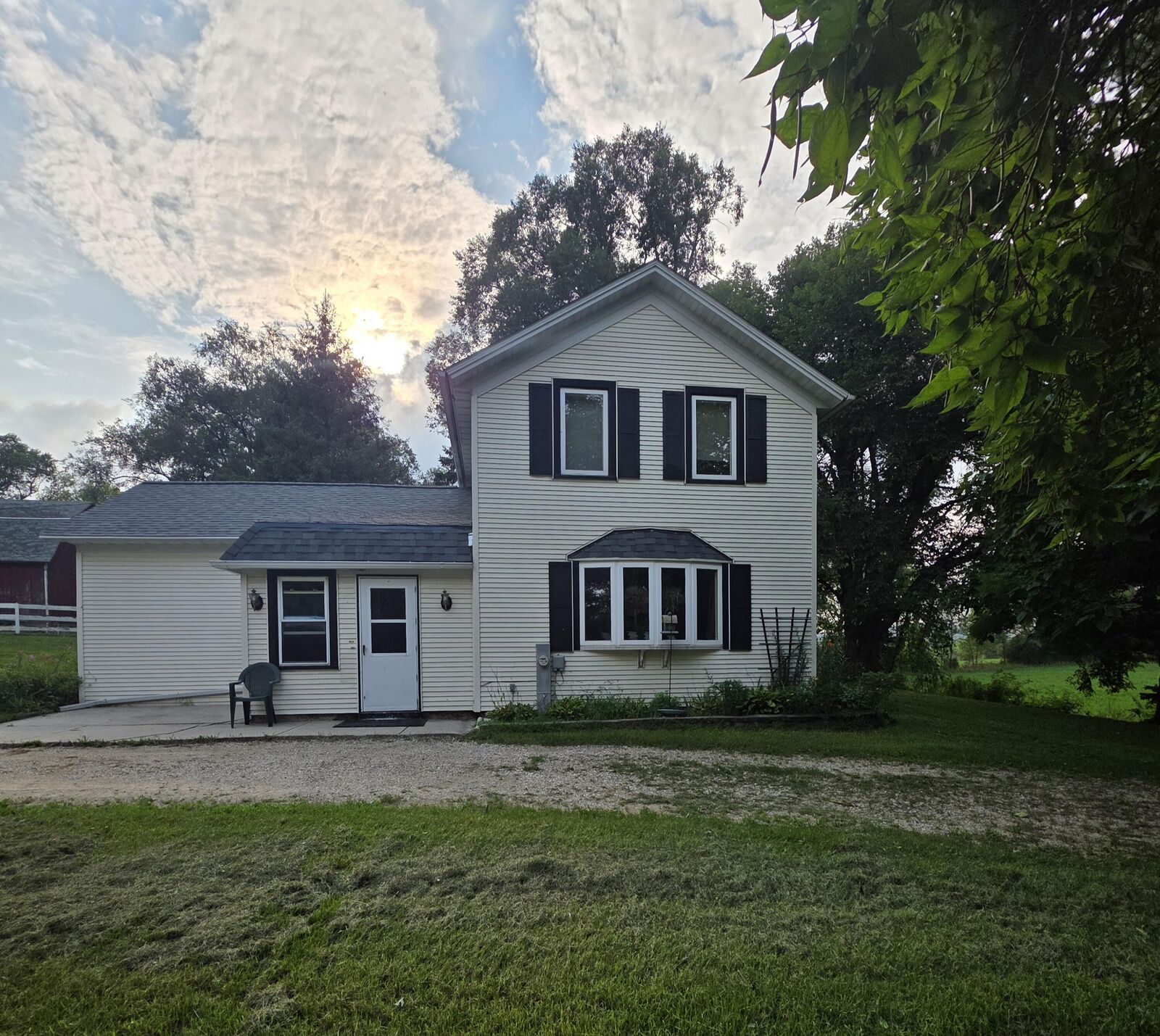 Property Photo: 7973 Sandy Ridge Rd WI 53040