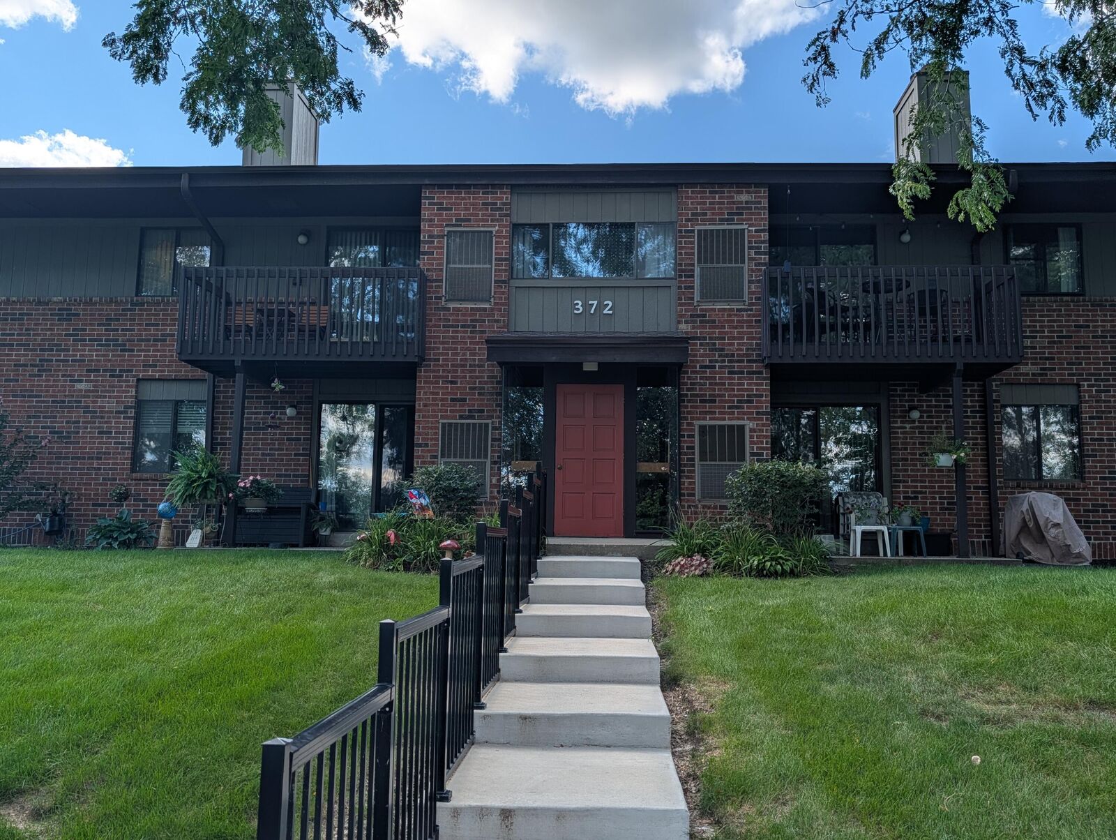 Property Photo:  372 Park Hill Dr  WI 53072 