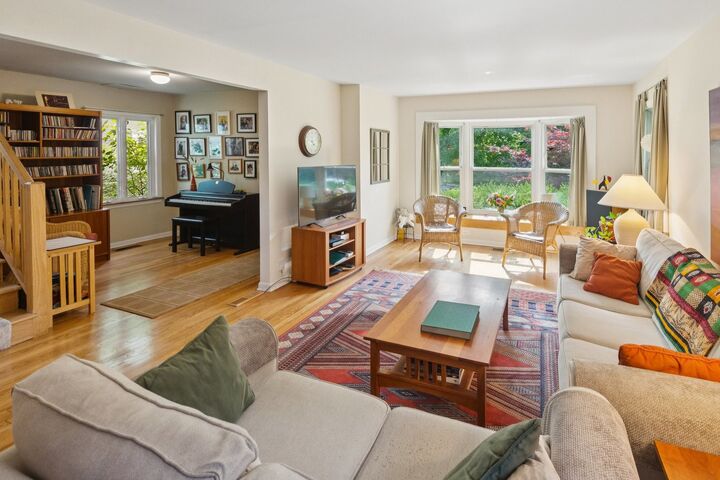 Property Photo:  2149 Hartrey Avenue  IL 60201 
