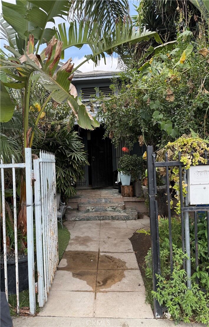 Property Photo: 5611 S Normandie CA 90037