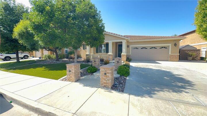 Property Photo: 29265 Fenwick Circle CA 92584