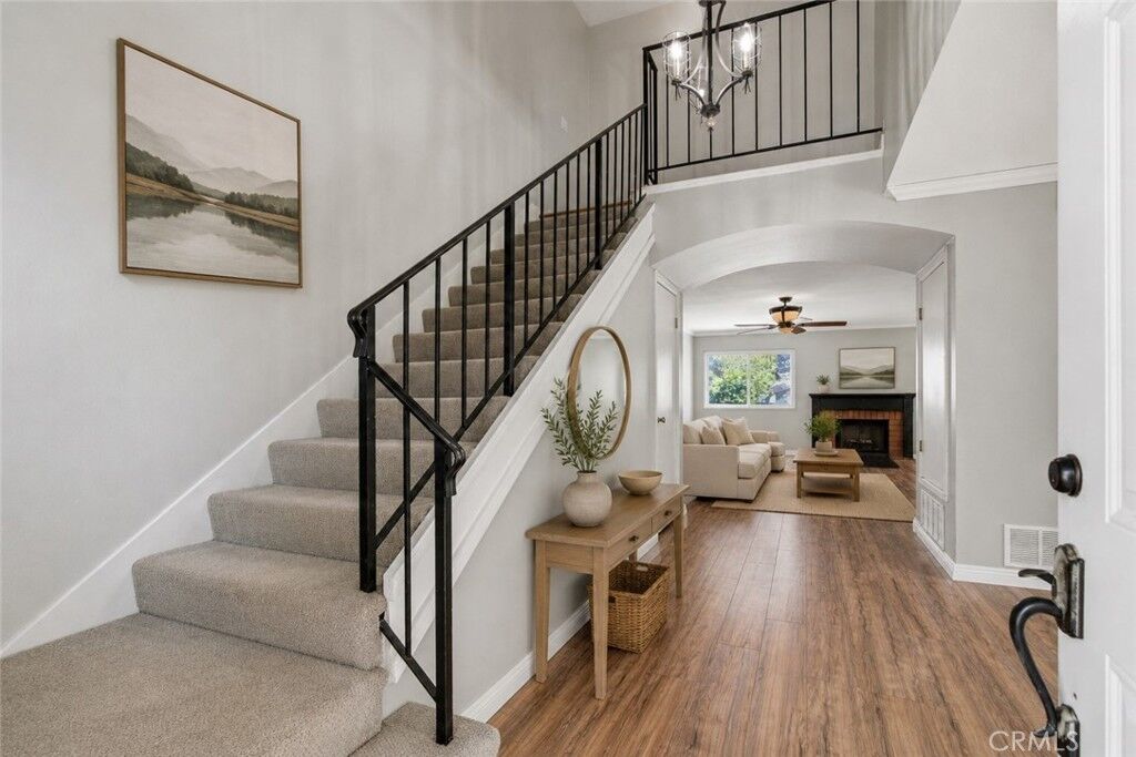 Property Photo:  28942 Rue Daniel  CA 91387 