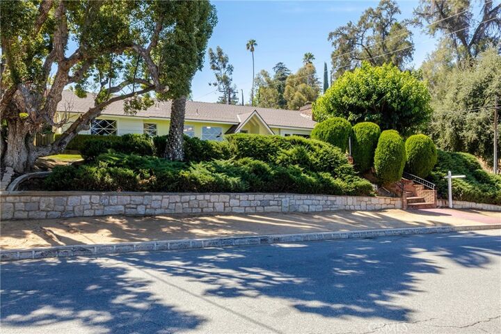 Property Photo:  1151 W Crescent  CA 92373 
