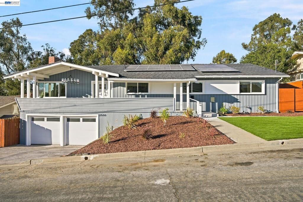 Property Photo:  2500 Lancaster Ct  CA 94542 