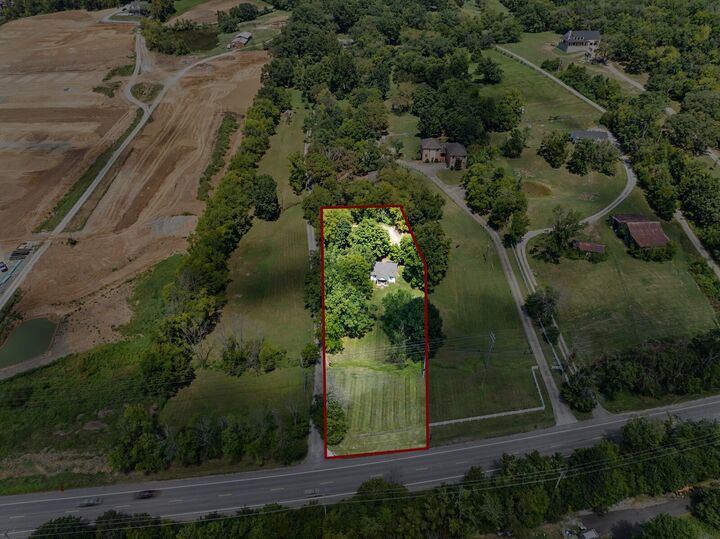 Property Photo: 1756 Long Hollow Pike TN 37066