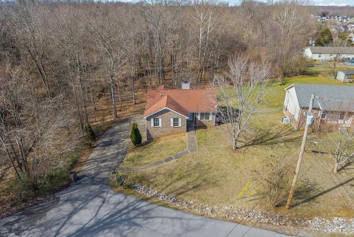 Property Photo: 1315 Hand Dr TN 37042