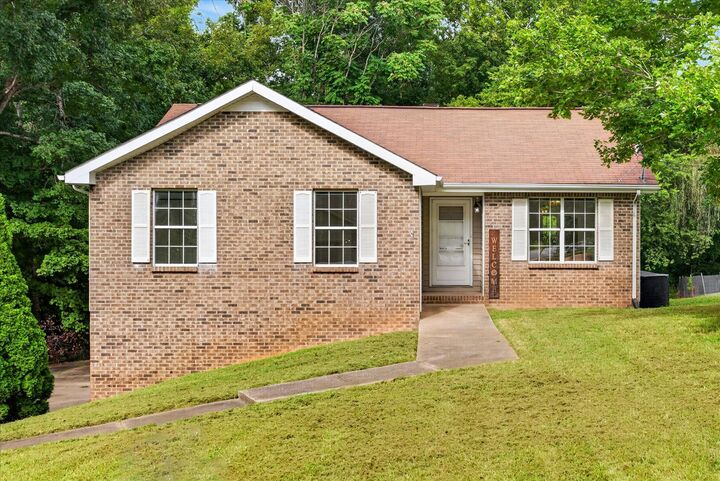 Property Photo:  1315 Hand Dr  TN 37042 