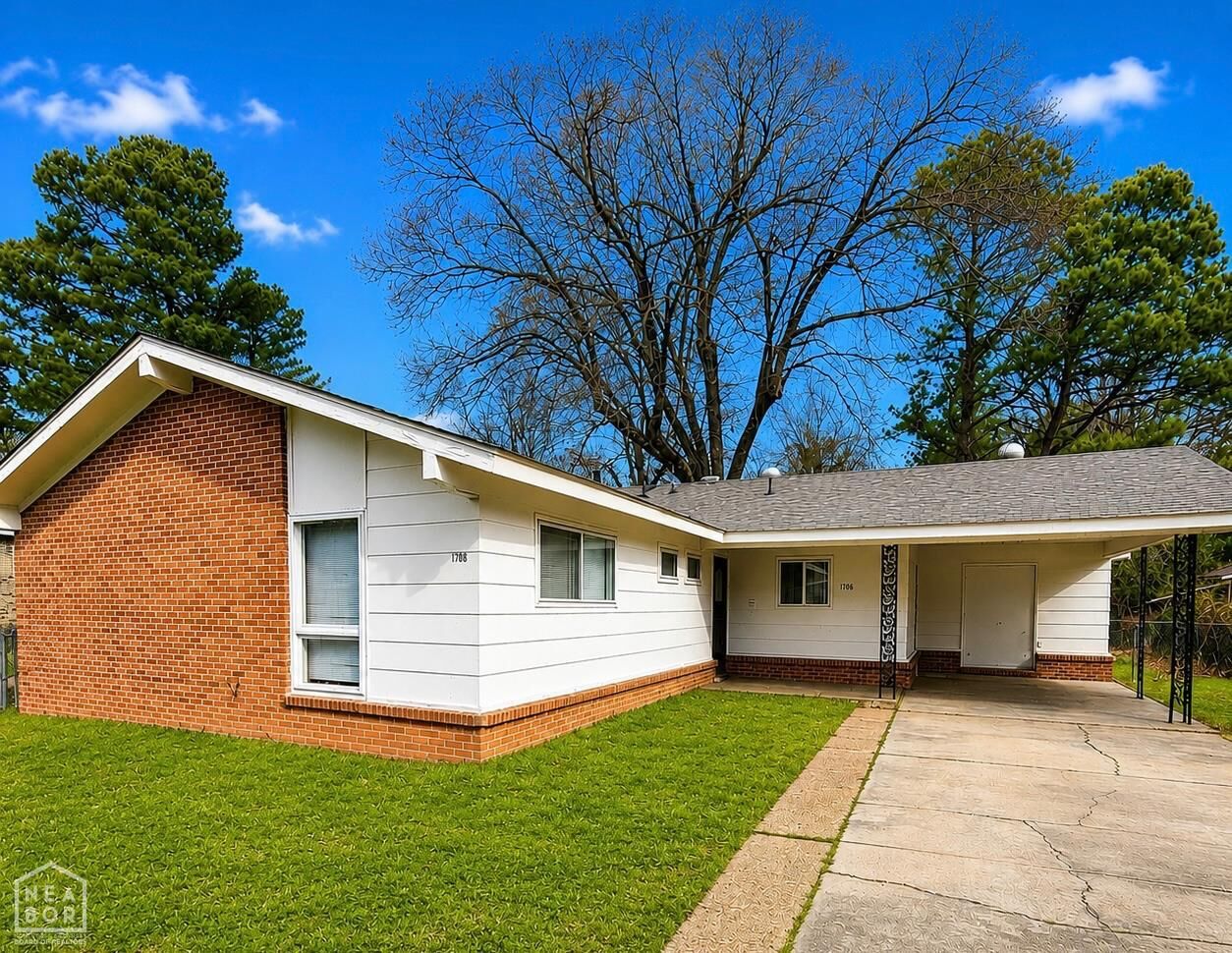 Property Photo: 1706 Warner Avenue AR 72401