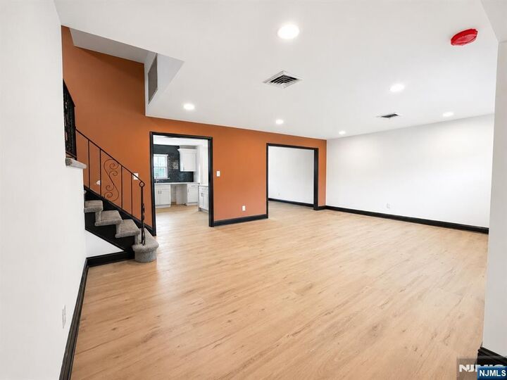 Property Photo:  2849 Kathleen Terrace  NJ 07083 