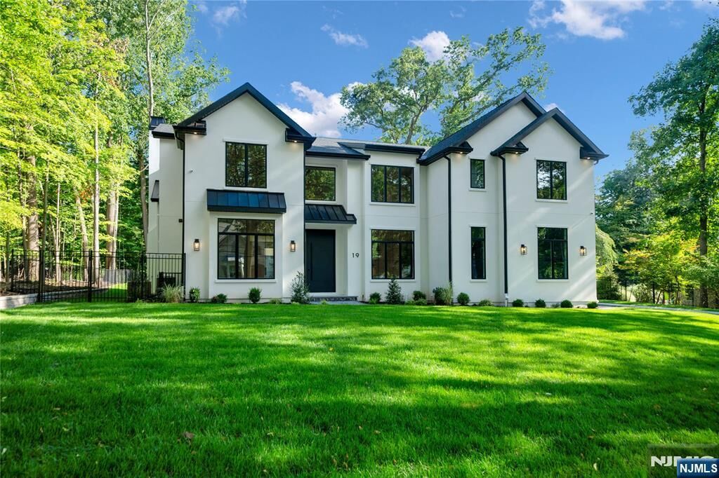 Property Photo:  19 Dearborn Drive  NJ 07675 