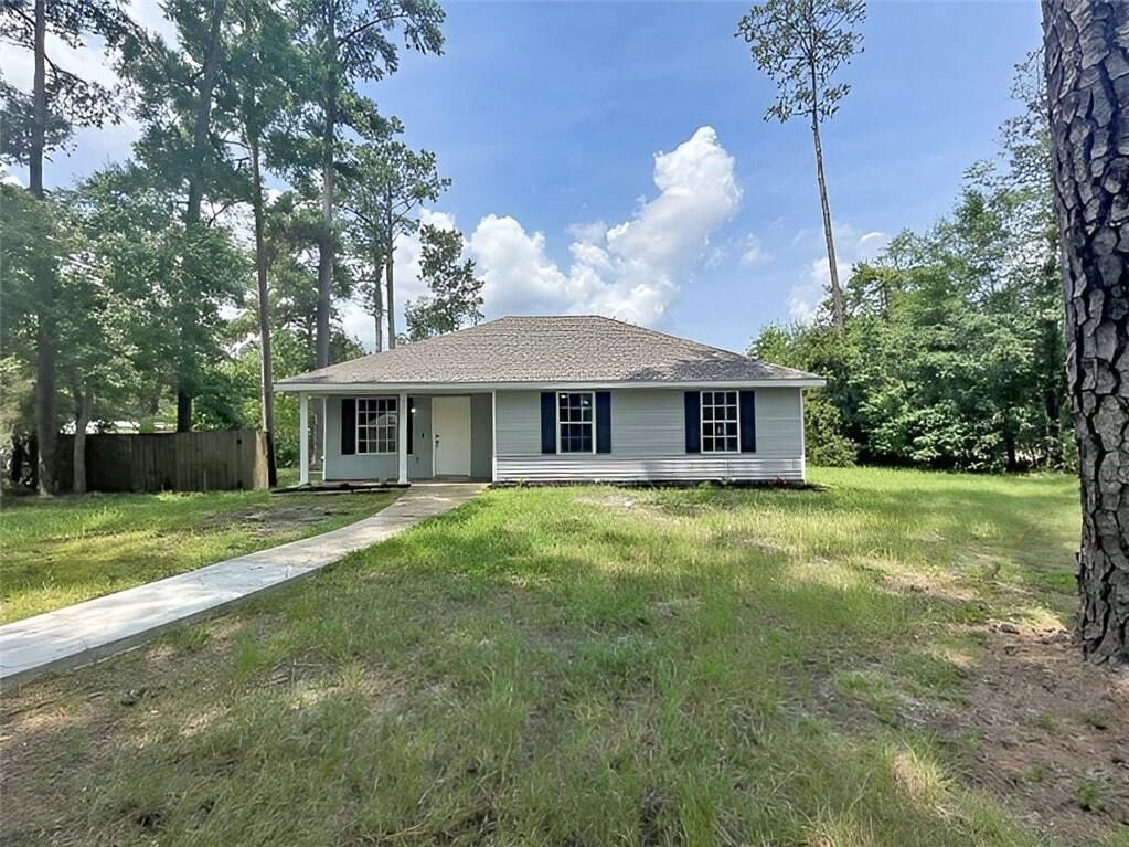 Property Photo:  4207 Maple Drive  LA 70461 