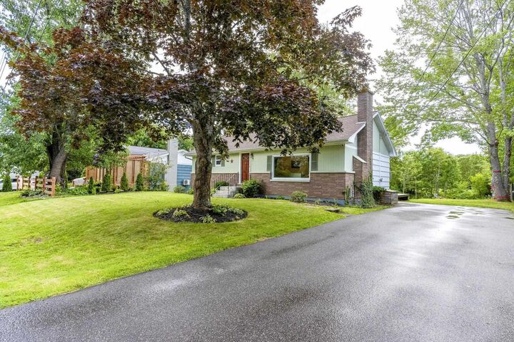 Property Photo: 7 Oakland Drive NS B0S 1P0