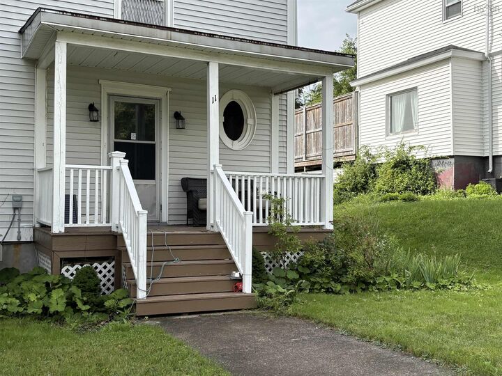 Property Photo:  11 Victoria Avenue  NS B0K 1S0 