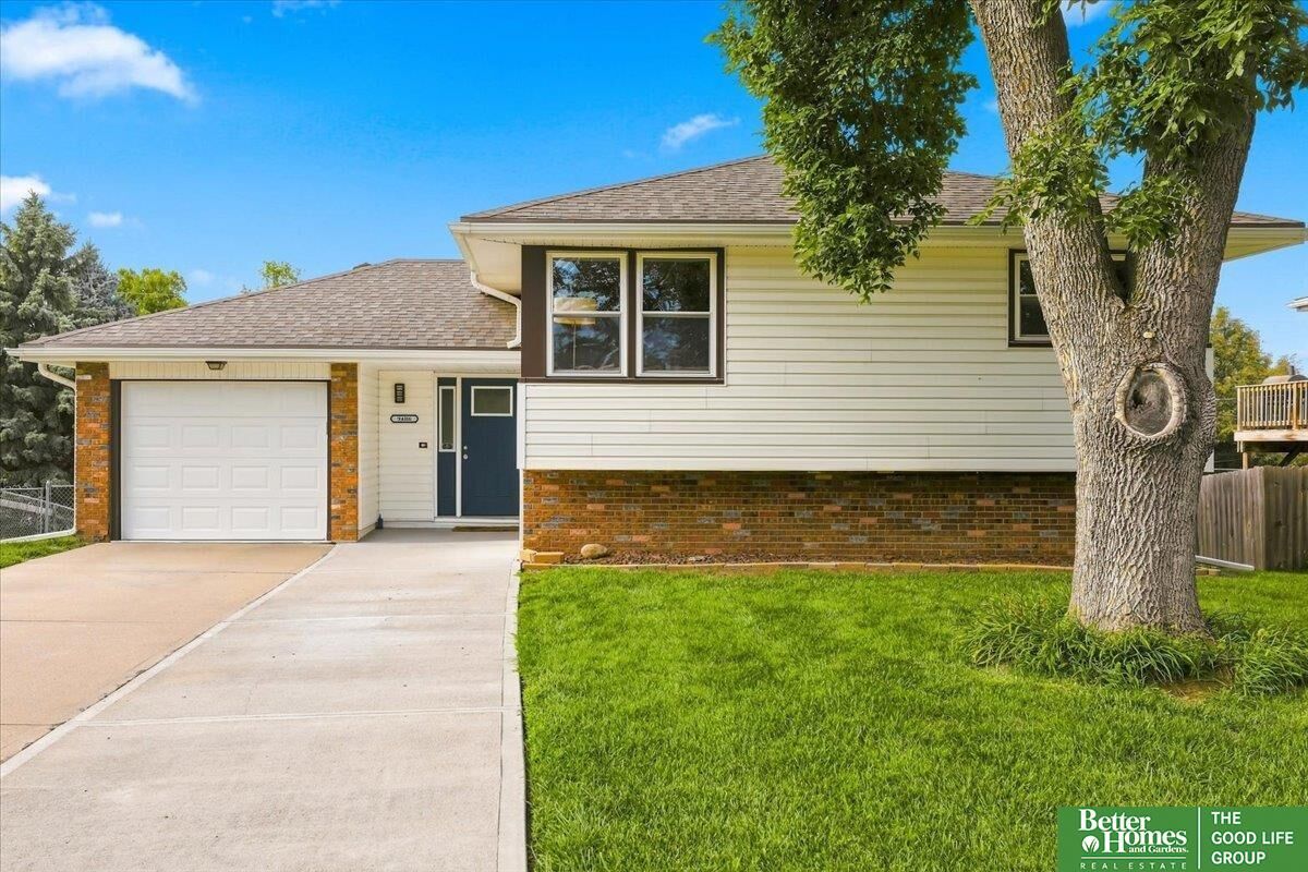 Property Photo: 9406 Ames Avenue NE 68134