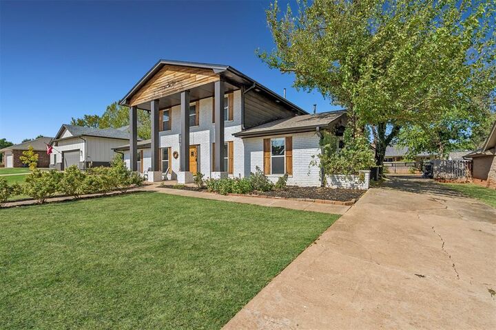 Property Photo:  13401 Inverness Avenue  OK 73120 