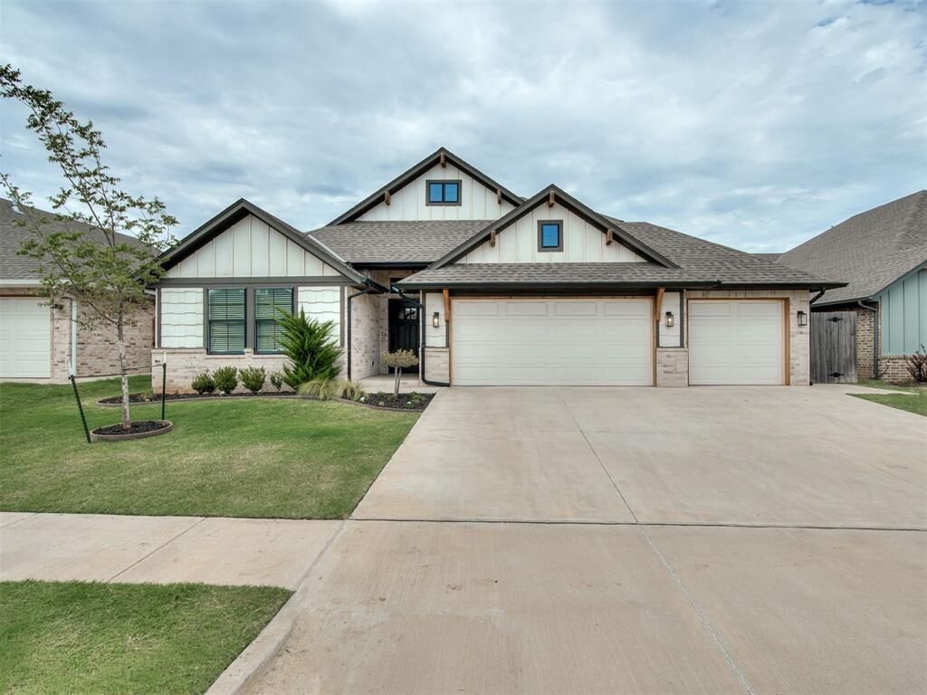 Property Photo: 6609 NW 148th Street OK 73142