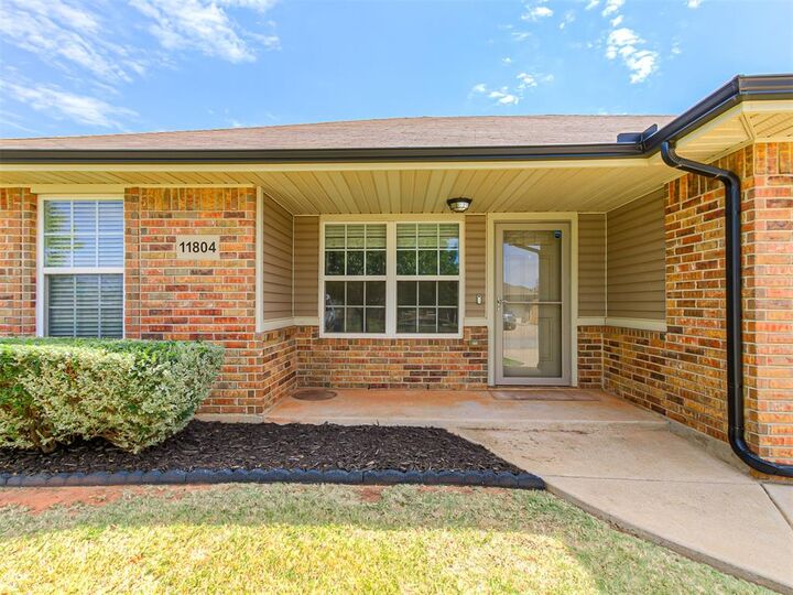 Property Photo:  11804 NW 133rd Street  OK 73078 