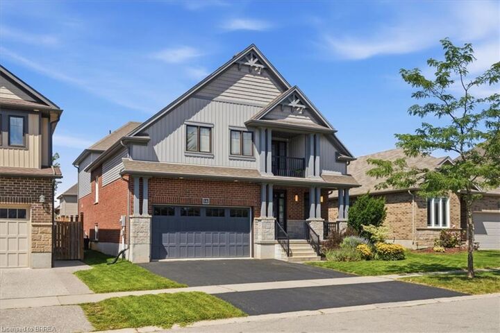 14 McQueen Drive — photo 1