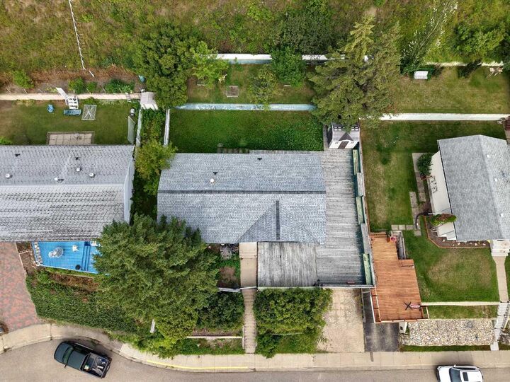 Property Photo: 11405 103 Street AB T8S 1M2