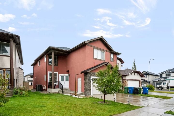 8245 Saddlebrook Drive NE — photo 1