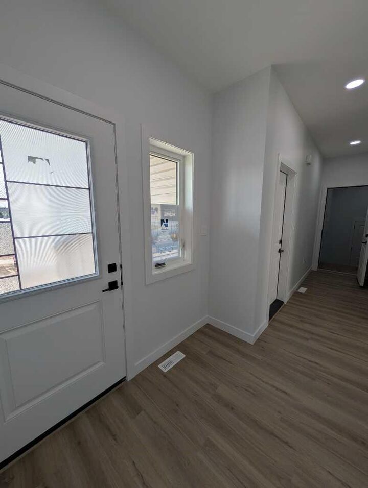 Property Photo: 328 Somerside Road SE AB T1B 0R2