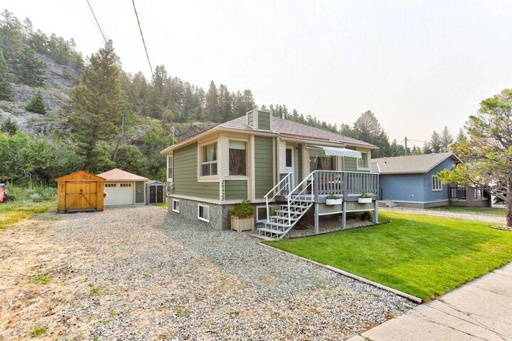 Property Photo: 20525 25 Avenue AB T0K 0C0